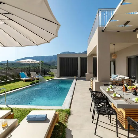 Vila Ks Luxury Heated Pools