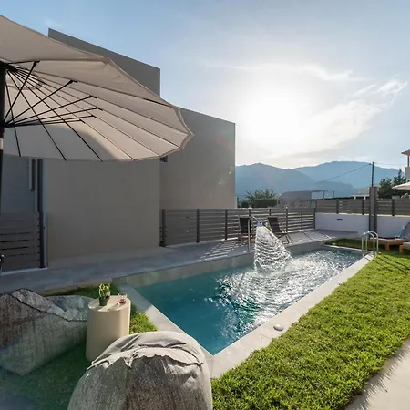 Ks Luxury Heated Pools Villa *