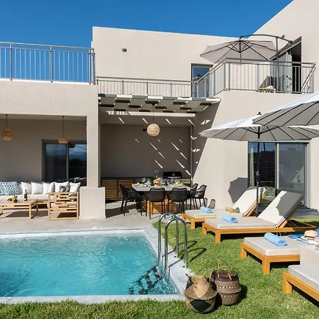 Ks Luxury Heated Pools